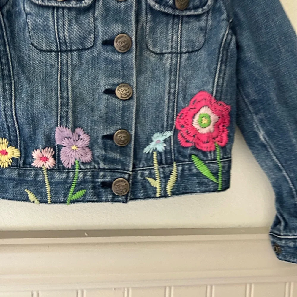 GAP Girls 3T Kids Blue Denim Jean Jacket with Floral Embroidered